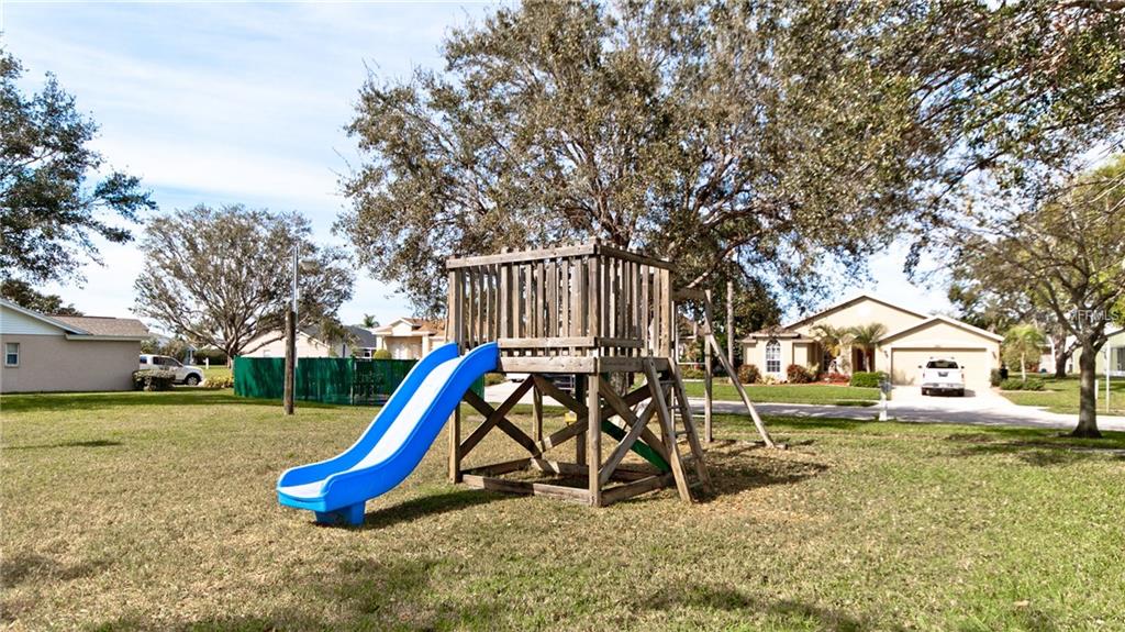 4120 51ST DRIVE W, BRADENTON, Florida 34210, 3 Bedrooms Bedrooms, 6 Rooms Rooms,2 BathroomsBathrooms,Residential,For sale,51ST,A4209790