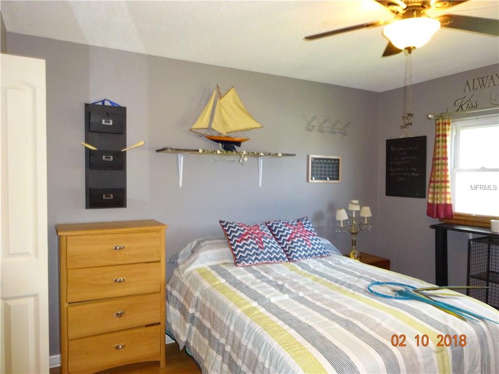 900 AVENUE Z SE, WINTER HAVEN, Florida 33880, 2 Bedrooms Bedrooms, 4 Rooms Rooms,1 BathroomBathrooms,Residential,For sale,AVENUE Z,P4719071