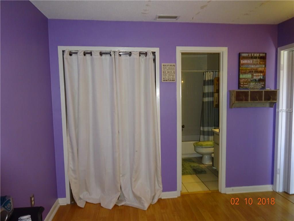 900 AVENUE Z SE, WINTER HAVEN, Florida 33880, 2 Bedrooms Bedrooms, 4 Rooms Rooms,1 BathroomBathrooms,Residential,For sale,AVENUE Z,P4719071