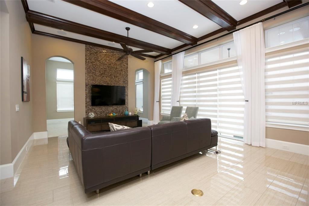 13661 GRANGER AVENUE, ORLANDO, Florida 32827, 5 Bedrooms Bedrooms, 13 Rooms Rooms,4 BathroomsBathrooms,Residential,For sale,GRANGER,O5492822