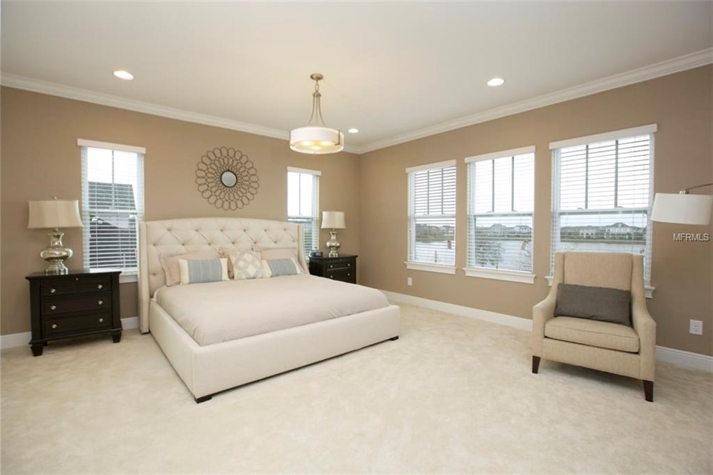 13661 GRANGER AVENUE, ORLANDO, Florida 32827, 5 Bedrooms Bedrooms, 13 Rooms Rooms,4 BathroomsBathrooms,Residential,For sale,GRANGER,O5492822