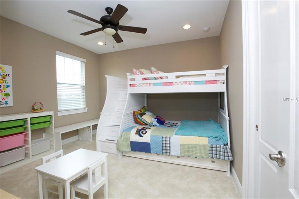 13661 GRANGER AVENUE, ORLANDO, Florida 32827, 5 Bedrooms Bedrooms, 13 Rooms Rooms,4 BathroomsBathrooms,Residential,For sale,GRANGER,O5492822