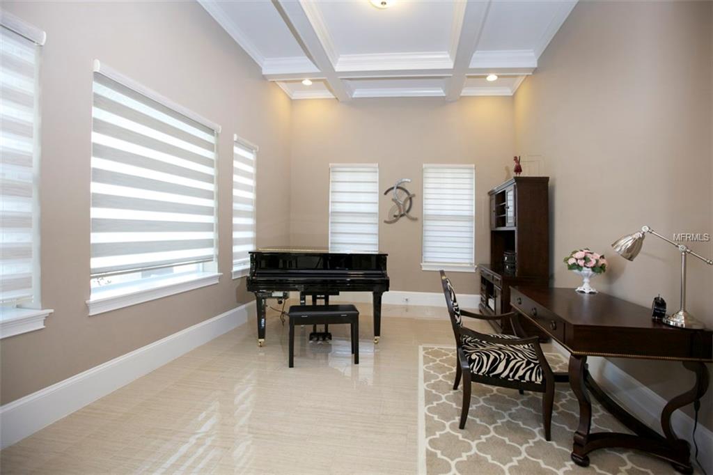 13661 GRANGER AVENUE, ORLANDO, Florida 32827, 5 Bedrooms Bedrooms, 13 Rooms Rooms,4 BathroomsBathrooms,Residential,For sale,GRANGER,O5492822