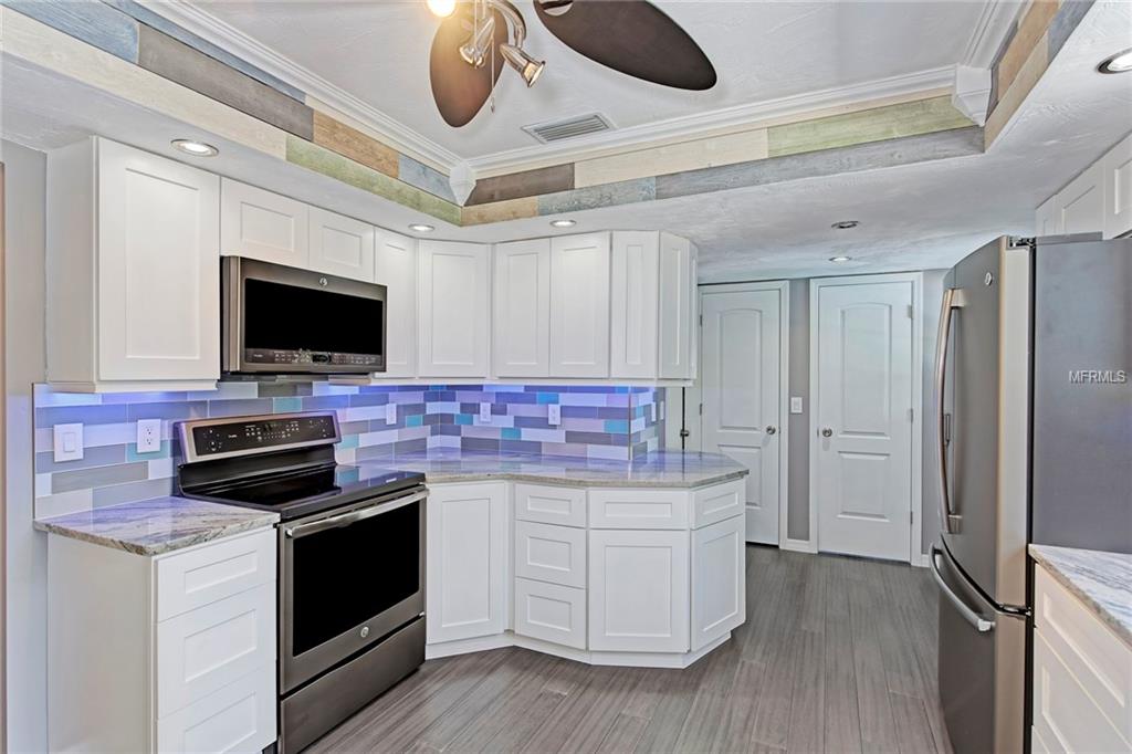 1504 82ND STREET NW, BRADENTON, Florida 34209, 4 Bedrooms Bedrooms, 8 Rooms Rooms,2 BathroomsBathrooms,Residential,For sale,82ND,A4190857