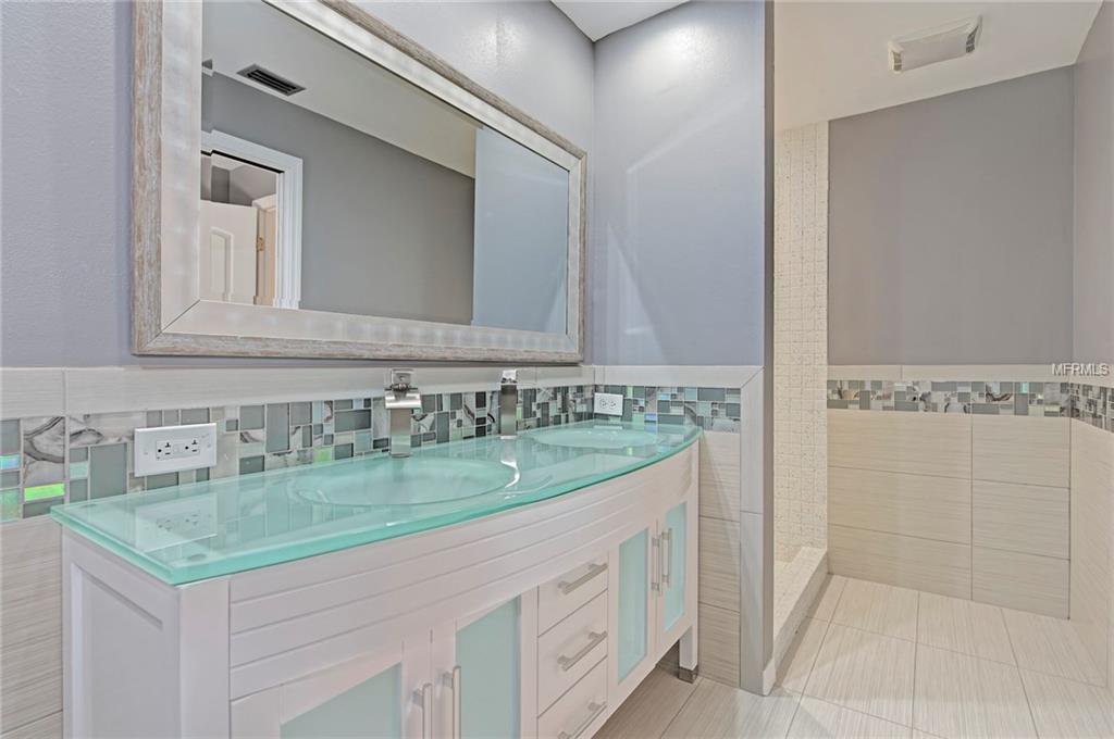 1504 82ND STREET NW, BRADENTON, Florida 34209, 4 Bedrooms Bedrooms, 8 Rooms Rooms,2 BathroomsBathrooms,Residential,For sale,82ND,A4190857