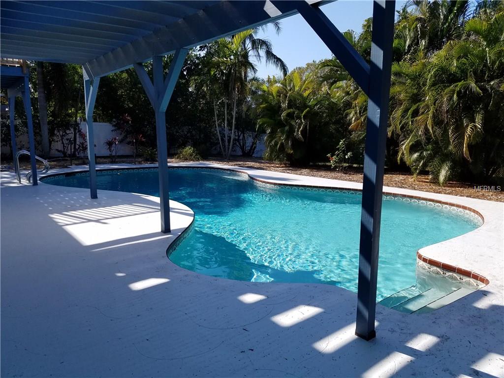 1504 82ND STREET NW, BRADENTON, Florida 34209, 4 Bedrooms Bedrooms, 8 Rooms Rooms,2 BathroomsBathrooms,Residential,For sale,82ND,A4190857