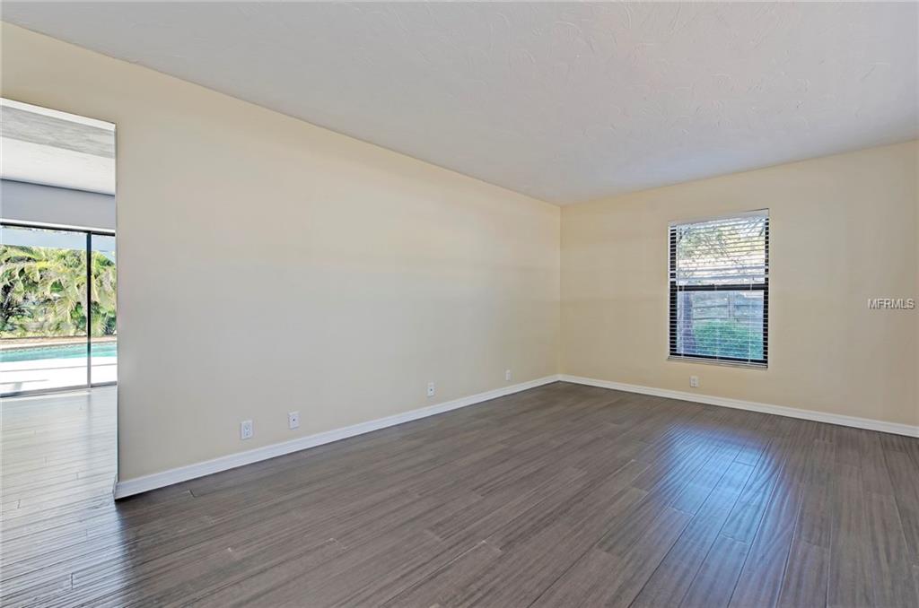 1504 82ND STREET NW, BRADENTON, Florida 34209, 4 Bedrooms Bedrooms, 8 Rooms Rooms,2 BathroomsBathrooms,Residential,For sale,82ND,A4190857