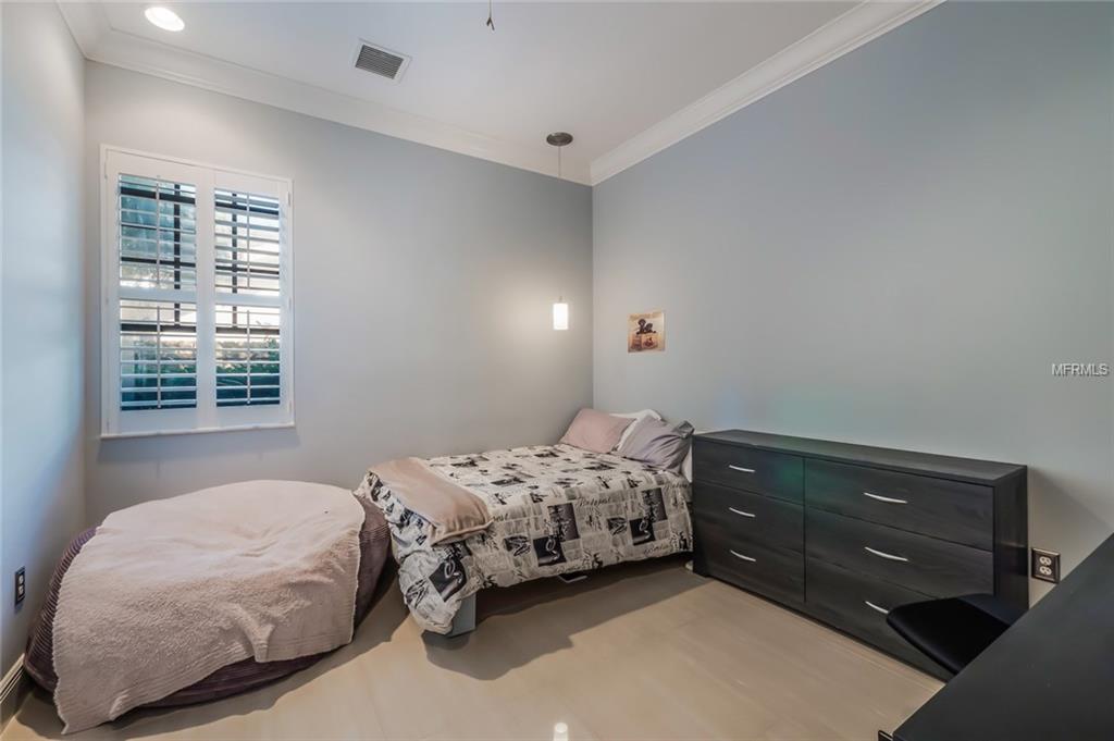 5026 KESTRAL PARK WAY S, SARASOTA, Florida 34231, 3 Bedrooms Bedrooms, 9 Rooms Rooms,4 BathroomsBathrooms,Residential,For sale,KESTRAL PARK,A4203689