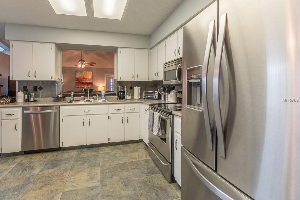 209 PEACEFUL RIDGE ROAD, TARPON SPRINGS, Florida 34689, 3 Bedrooms Bedrooms, 3 Rooms Rooms,2 BathroomsBathrooms,Residential,For sale,PEACEFUL RIDGE,U7843561