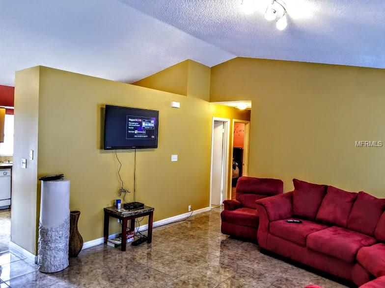 574 ELDRON AVENUE, DELTONA, Florida 32738, 3 Bedrooms Bedrooms, 6 Rooms Rooms,2 BathroomsBathrooms,Residential,For sale,ELDRON,O5557519