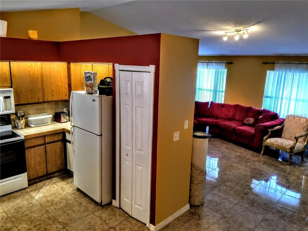 574 ELDRON AVENUE, DELTONA, Florida 32738, 3 Bedrooms Bedrooms, 6 Rooms Rooms,2 BathroomsBathrooms,Residential,For sale,ELDRON,O5557519