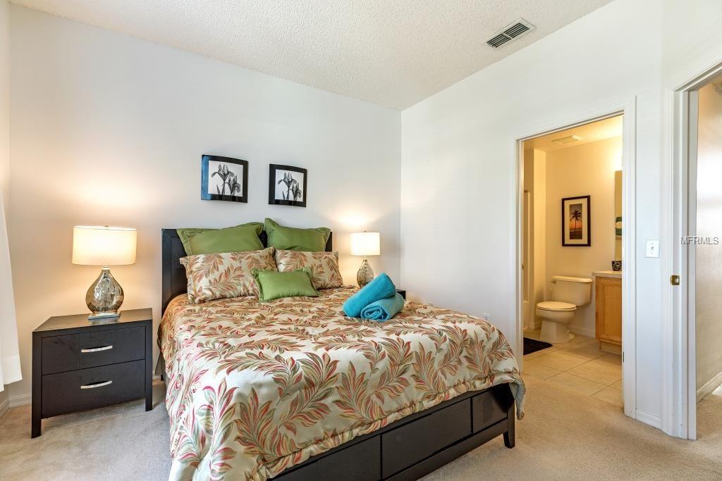 210 HIDEAWAY BEACH LANE, KISSIMMEE, Florida 34746, 4 Bedrooms Bedrooms, 8 Rooms Rooms,3 BathroomsBathrooms,Residential,For sale,HIDEAWAY BEACH,S4857049