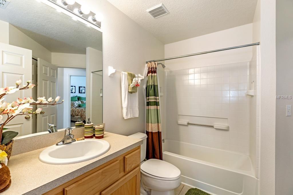 210 HIDEAWAY BEACH LANE, KISSIMMEE, Florida 34746, 4 Bedrooms Bedrooms, 8 Rooms Rooms,3 BathroomsBathrooms,Residential,For sale,HIDEAWAY BEACH,S4857049