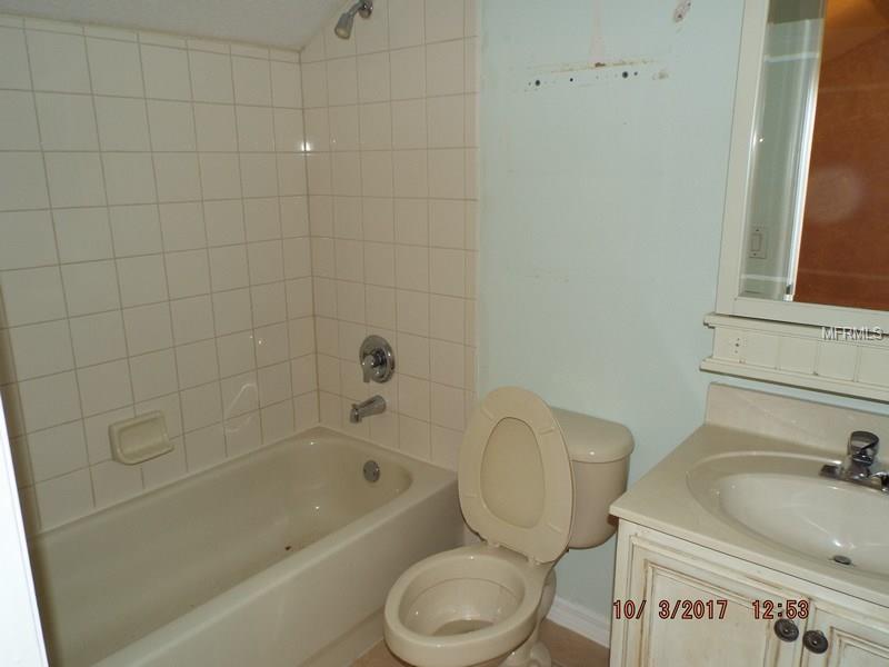 544 MAJESTIC OAK DRIVE, APOPKA, Florida 32712, 5 Bedrooms Bedrooms, 9 Rooms Rooms,4 BathroomsBathrooms,Residential,For sale,MAJESTIC OAK,O5539141