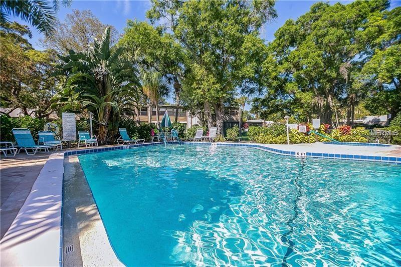 119 PINEHURST DRIVE, BRADENTON, Florida 34210, 2 Bedrooms Bedrooms, 5 Rooms Rooms,2 BathroomsBathrooms,Residential,For sale,PINEHURST,A4202590