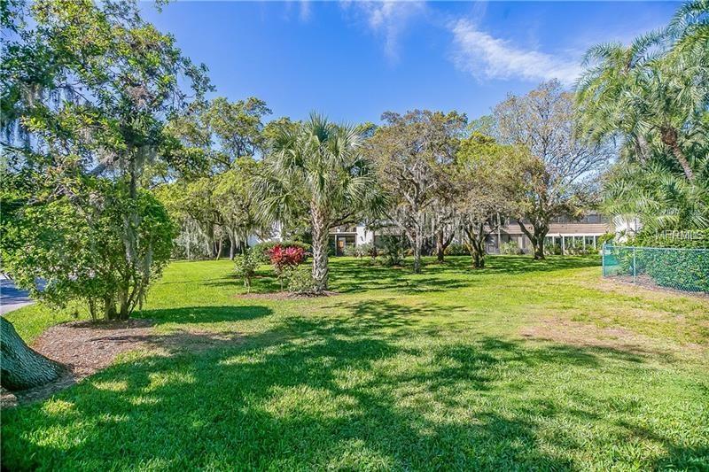 119 PINEHURST DRIVE, BRADENTON, Florida 34210, 2 Bedrooms Bedrooms, 5 Rooms Rooms,2 BathroomsBathrooms,Residential,For sale,PINEHURST,A4202590