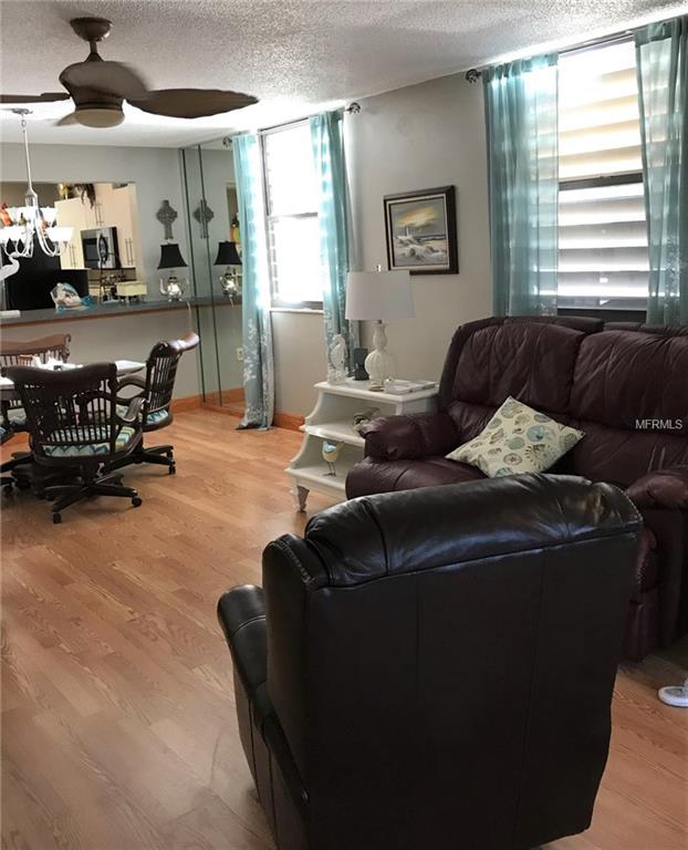 119 PINEHURST DRIVE, BRADENTON, Florida 34210, 2 Bedrooms Bedrooms, 5 Rooms Rooms,2 BathroomsBathrooms,Residential,For sale,PINEHURST,A4202590