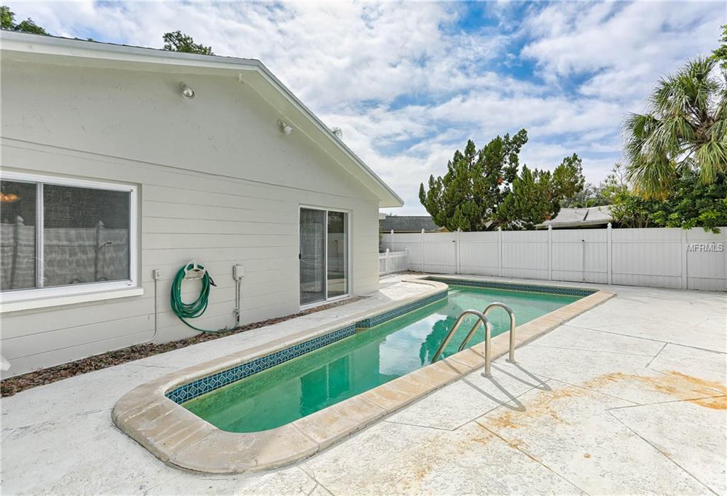 1205 79TH STREET S, ST PETERSBURG, Florida 33707, 4 Bedrooms Bedrooms, 5 Rooms Rooms,3 BathroomsBathrooms,Residential,For sale,79TH,U7841920