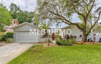 1205 79TH STREET S, ST PETERSBURG, Florida 33707, 4 Bedrooms Bedrooms, 5 Rooms Rooms,3 BathroomsBathrooms,Residential,For sale,79TH,U7841920