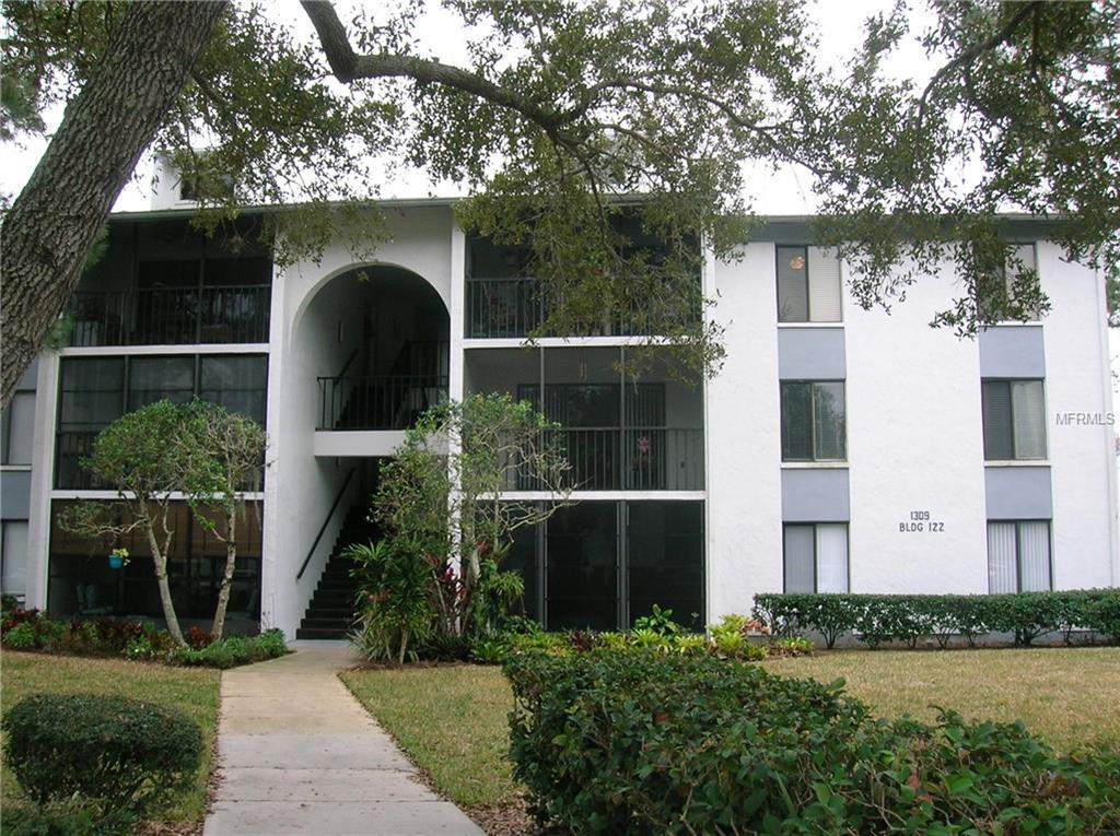 1309 PINE RIDGE CIRCLE E, TARPON SPRINGS, Florida 34688, 2 Bedrooms Bedrooms, 5 Rooms Rooms,2 BathroomsBathrooms,Residential,For sale,PINE RIDGE,W7636916