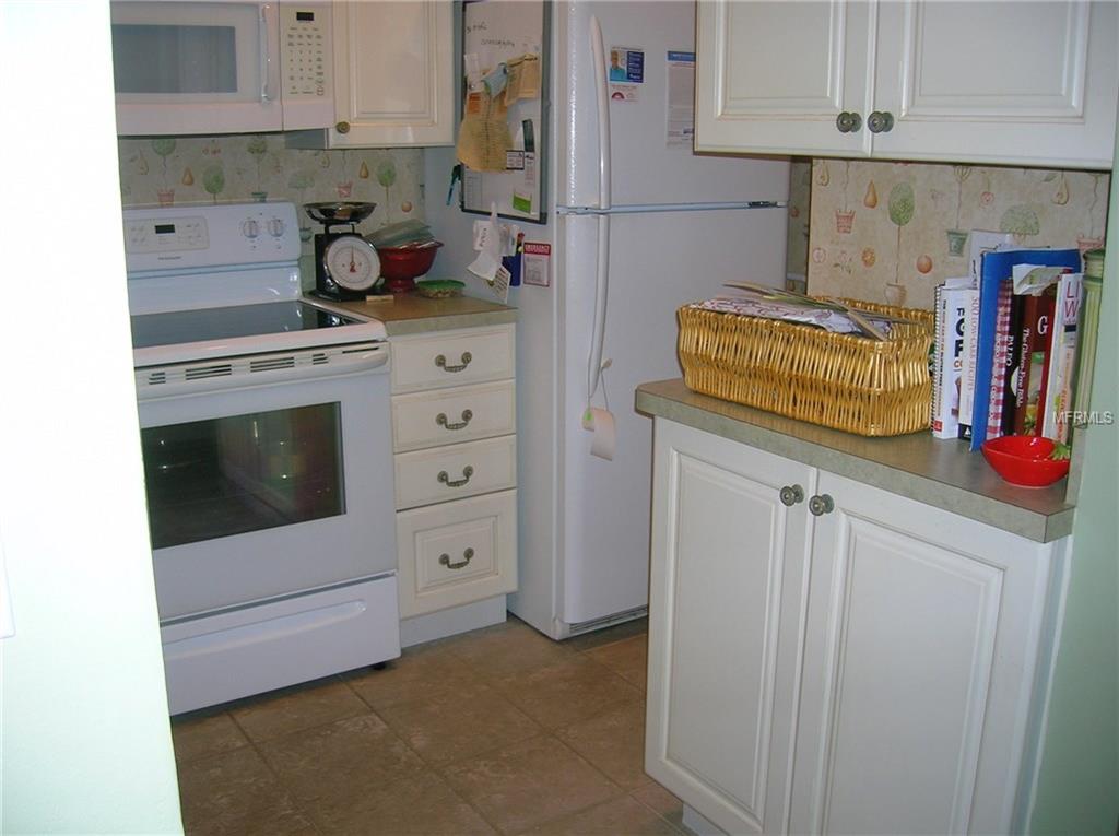 1309 PINE RIDGE CIRCLE E, TARPON SPRINGS, Florida 34688, 2 Bedrooms Bedrooms, 5 Rooms Rooms,2 BathroomsBathrooms,Residential,For sale,PINE RIDGE,W7636916