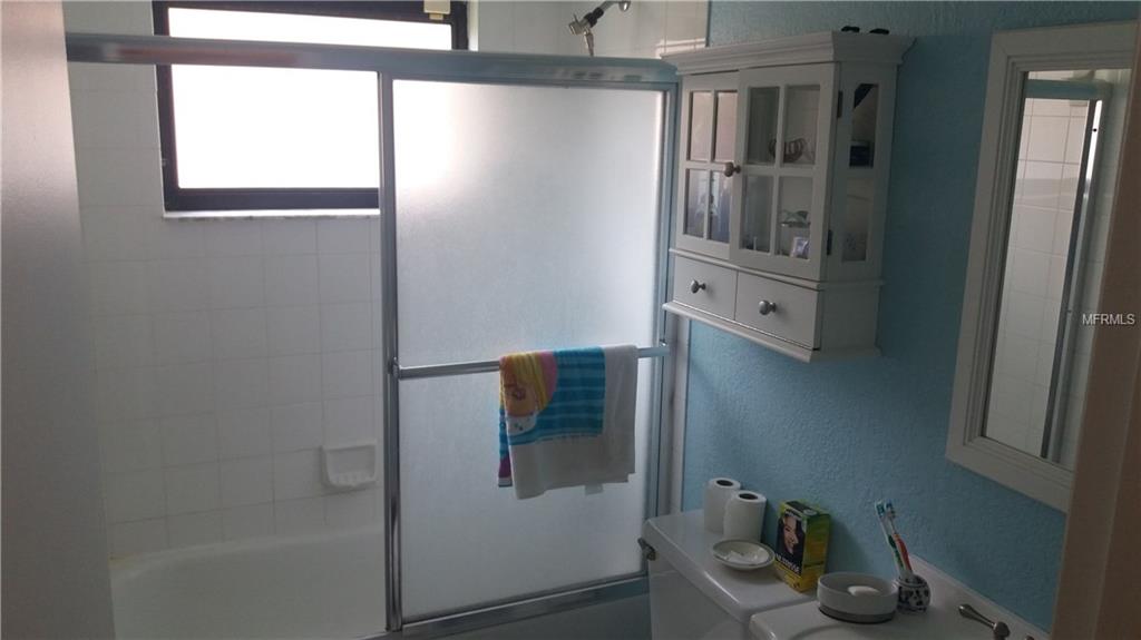 CLEARWATER, Florida 33762, 3 Bedrooms Bedrooms, 6 Rooms Rooms,2 BathroomsBathrooms,Residential,For sale,T2926336