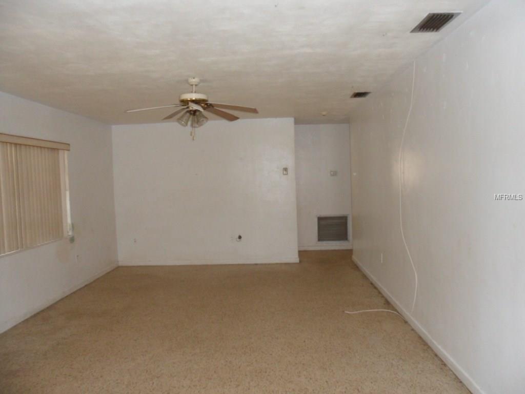 2042 14TH STREET NW, WINTER HAVEN, Florida 33881, 3 Bedrooms Bedrooms, 6 Rooms Rooms,2 BathroomsBathrooms,Residential,For sale,14TH,P4718989