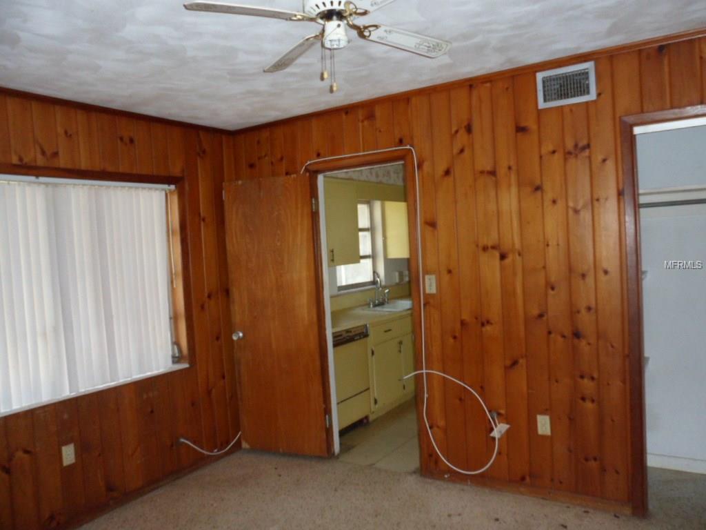 2042 14TH STREET NW, WINTER HAVEN, Florida 33881, 3 Bedrooms Bedrooms, 6 Rooms Rooms,2 BathroomsBathrooms,Residential,For sale,14TH,P4718989