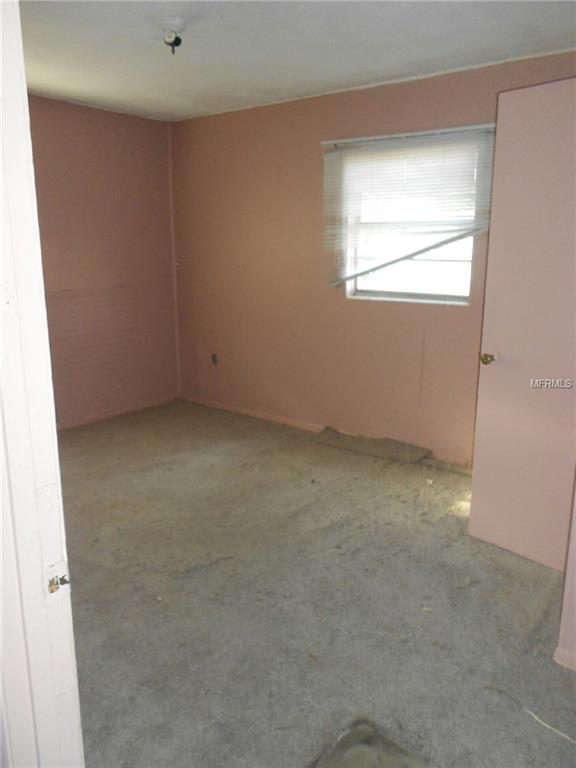 2020 DIXIE AVENUE, EUSTIS, Florida 32726, 5 Bedrooms Bedrooms, 8 Rooms Rooms,4 BathroomsBathrooms,Residential,For sale,DIXIE,C7249012