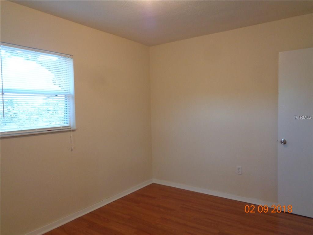 812 FRIENDSHIP DRIVE DELAND, Florida 32724, 3 Bedrooms Bedrooms, 3 Rooms Rooms,2 BathroomsBathrooms,Residential,For sale,FRIENDSHIP,V4722951