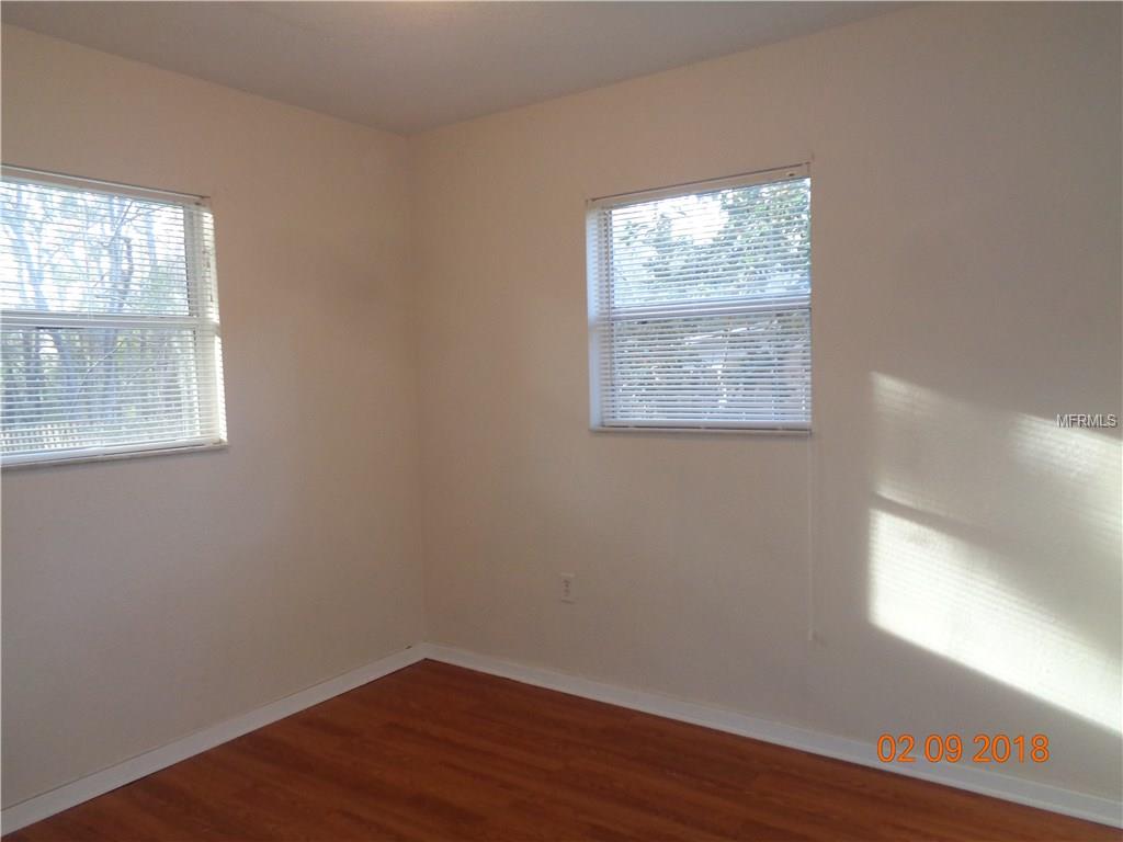 812 FRIENDSHIP DRIVE DELAND, Florida 32724, 3 Bedrooms Bedrooms, 3 Rooms Rooms,2 BathroomsBathrooms,Residential,For sale,FRIENDSHIP,V4722951