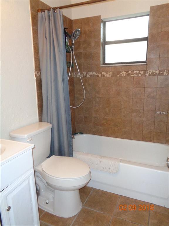 812 FRIENDSHIP DRIVE DELAND, Florida 32724, 3 Bedrooms Bedrooms, 3 Rooms Rooms,2 BathroomsBathrooms,Residential,For sale,FRIENDSHIP,V4722951