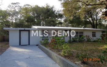 812 FRIENDSHIP DRIVE DELAND, Florida 32724, 3 Bedrooms Bedrooms, 3 Rooms Rooms,2 BathroomsBathrooms,Residential,For sale,FRIENDSHIP,V4722951