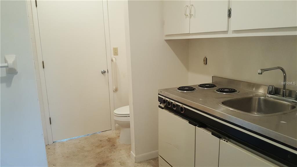 8641 DEER RUN DRIVE, LAKE WALES, Florida 33898, 4 Bedrooms Bedrooms, 10 Rooms Rooms,3 BathroomsBathrooms,Residential,For sale,DEER RUN,K4701397