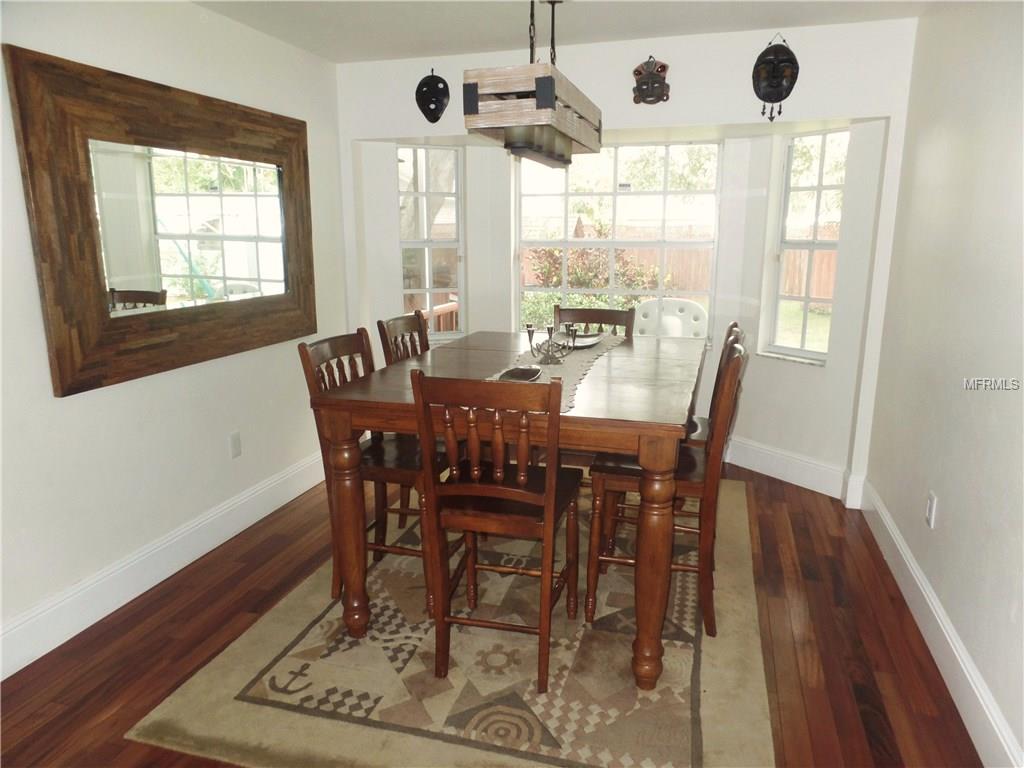 207 37TH STREET W, BRADENTON, Florida 34205, 3 Bedrooms Bedrooms, 7 Rooms Rooms,2 BathroomsBathrooms,Residential,For sale,37TH,A4190913