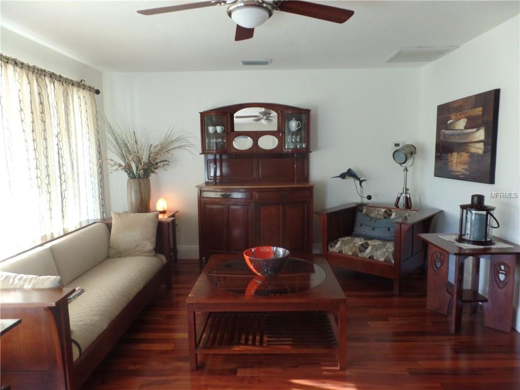 207 37TH STREET W, BRADENTON, Florida 34205, 3 Bedrooms Bedrooms, 7 Rooms Rooms,2 BathroomsBathrooms,Residential,For sale,37TH,A4190913