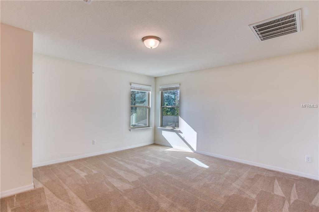 5202 LANDMARK DRIVE, SAINT CLOUD, Florida 34771, 4 Bedrooms Bedrooms, 6 Rooms Rooms,2 BathroomsBathrooms,Residential,For sale,LANDMARK,O5552631