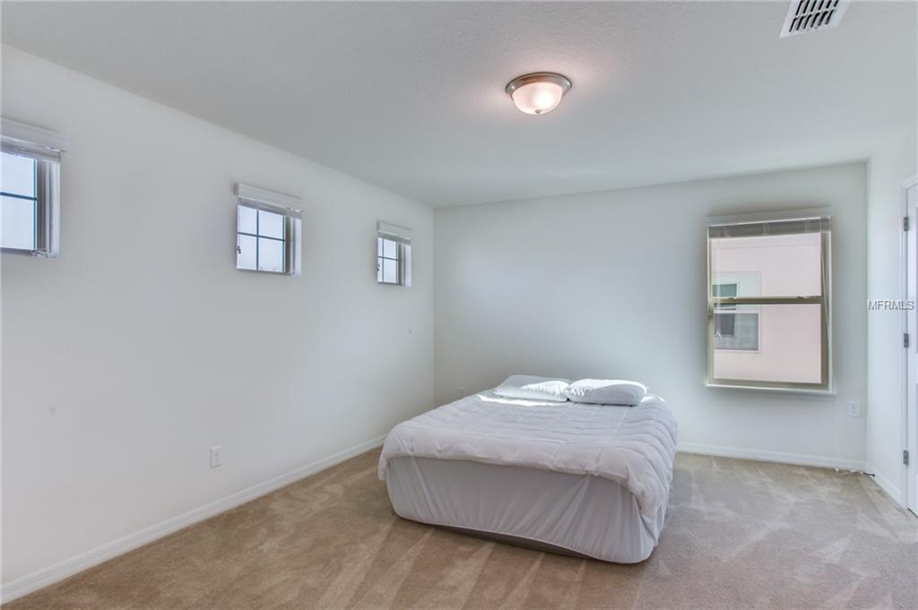 5202 LANDMARK DRIVE, SAINT CLOUD, Florida 34771, 4 Bedrooms Bedrooms, 6 Rooms Rooms,2 BathroomsBathrooms,Residential,For sale,LANDMARK,O5552631