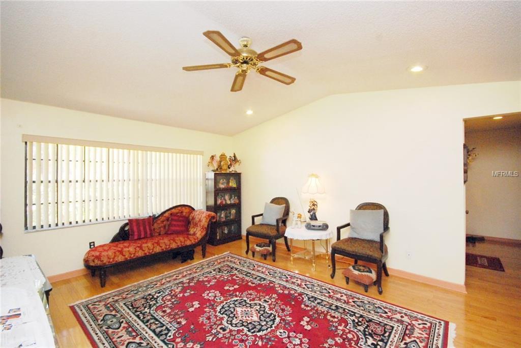 237 BALL PARK AVENUE, SEFFNER, Florida 33584, 4 Bedrooms Bedrooms, 9 Rooms Rooms,2 BathroomsBathrooms,Residential,For sale,BALL PARK,T2922273