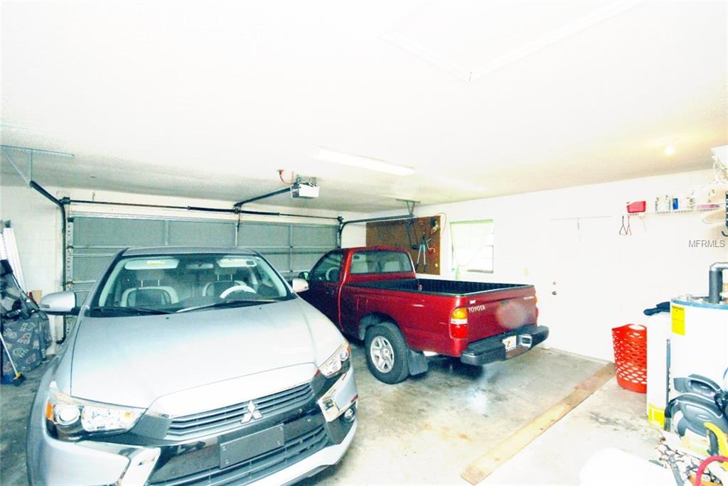 237 BALL PARK AVENUE, SEFFNER, Florida 33584, 4 Bedrooms Bedrooms, 9 Rooms Rooms,2 BathroomsBathrooms,Residential,For sale,BALL PARK,T2922273