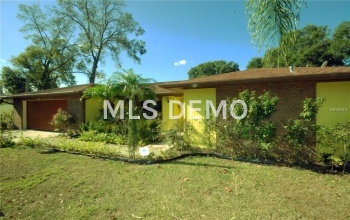 237 BALL PARK AVENUE, SEFFNER, Florida 33584, 4 Bedrooms Bedrooms, 9 Rooms Rooms,2 BathroomsBathrooms,Residential,For sale,BALL PARK,T2922273