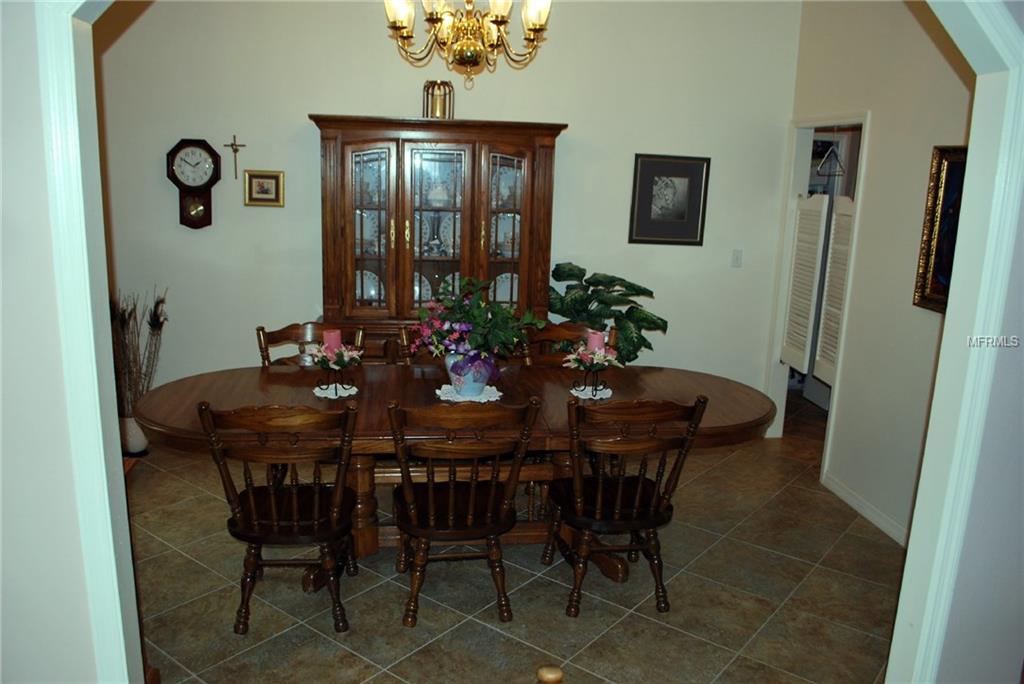 1589 CARILLON PARK DRIVE, OVIEDO, Florida 32765, 6 Bedrooms Bedrooms, 10 Rooms Rooms,4 BathroomsBathrooms,Residential,For sale,CARILLON PARK,O5556495