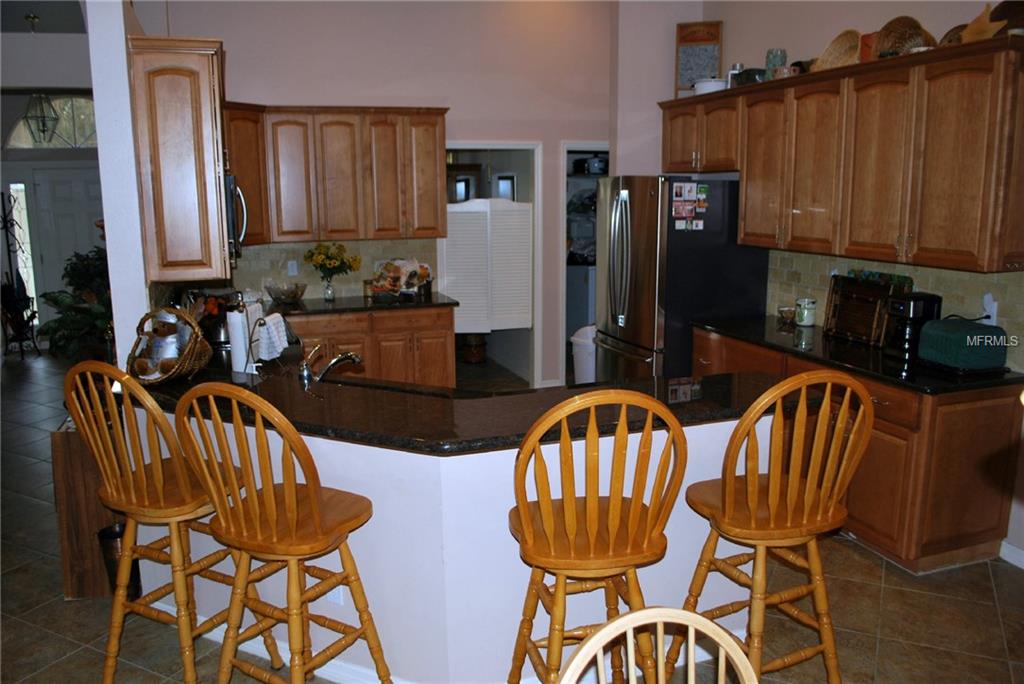 1589 CARILLON PARK DRIVE, OVIEDO, Florida 32765, 6 Bedrooms Bedrooms, 10 Rooms Rooms,4 BathroomsBathrooms,Residential,For sale,CARILLON PARK,O5556495