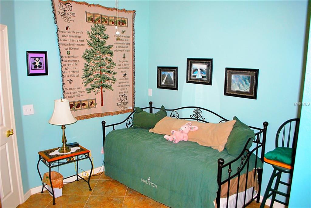 1589 CARILLON PARK DRIVE, OVIEDO, Florida 32765, 6 Bedrooms Bedrooms, 10 Rooms Rooms,4 BathroomsBathrooms,Residential,For sale,CARILLON PARK,O5556495