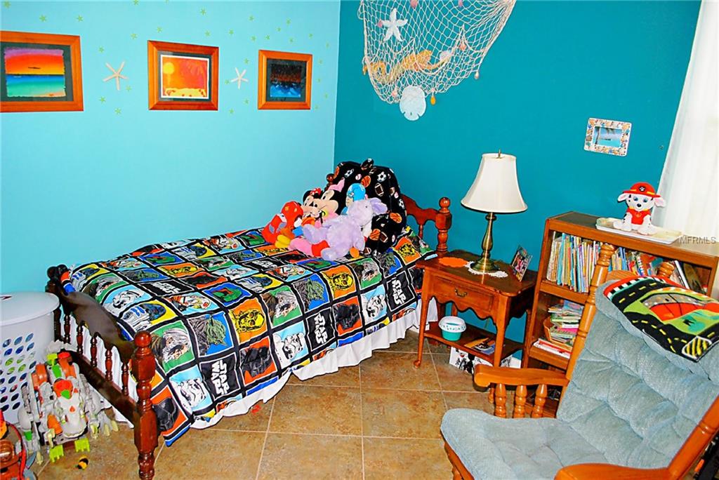 1589 CARILLON PARK DRIVE, OVIEDO, Florida 32765, 6 Bedrooms Bedrooms, 10 Rooms Rooms,4 BathroomsBathrooms,Residential,For sale,CARILLON PARK,O5556495