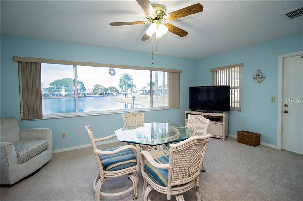 121 WINTERSONG LANE, SUN CITY CENTER, Florida 33573, 2 Bedrooms Bedrooms, 7 Rooms Rooms,2 BathroomsBathrooms,Residential,For sale,WINTERSONG,T2927226