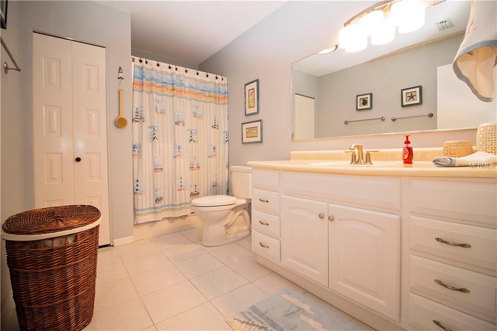 121 WINTERSONG LANE, SUN CITY CENTER, Florida 33573, 2 Bedrooms Bedrooms, 7 Rooms Rooms,2 BathroomsBathrooms,Residential,For sale,WINTERSONG,T2927226