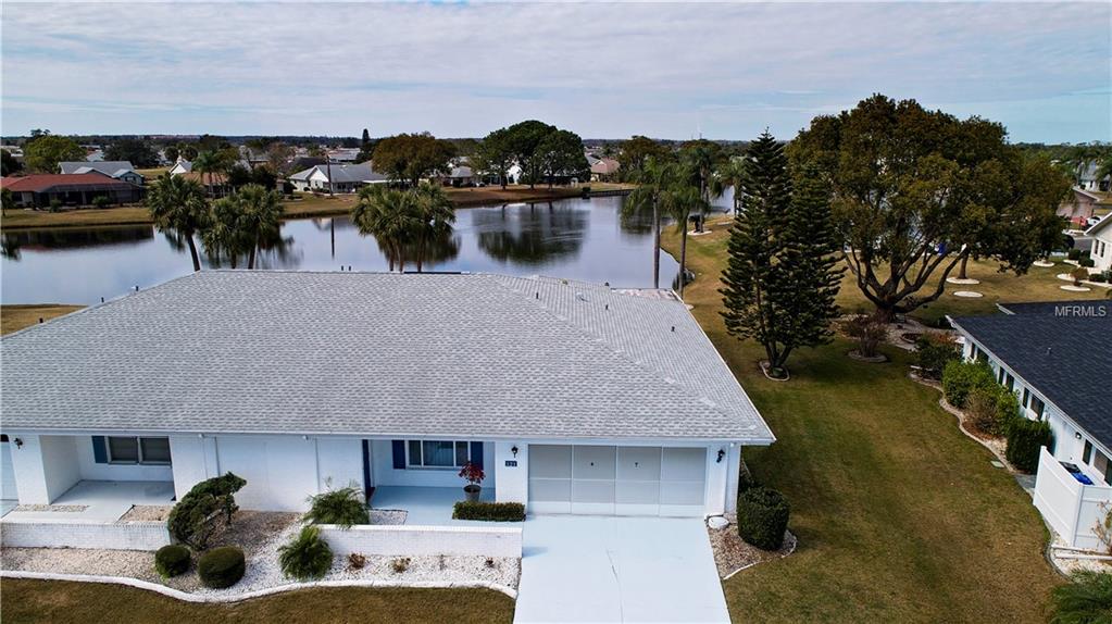 121 WINTERSONG LANE, SUN CITY CENTER, Florida 33573, 2 Bedrooms Bedrooms, 7 Rooms Rooms,2 BathroomsBathrooms,Residential,For sale,WINTERSONG,T2927226