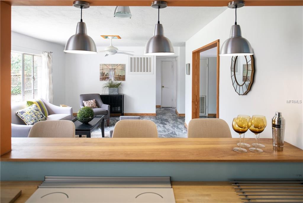 4524 S CLARK AVENUE, TAMPA, Florida 33611, 3 Bedrooms Bedrooms, 4 Rooms Rooms,2 BathroomsBathrooms,Residential,For sale,CLARK,T2927635