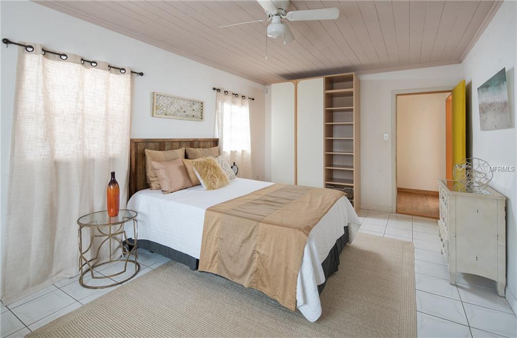 4524 S CLARK AVENUE, TAMPA, Florida 33611, 3 Bedrooms Bedrooms, 4 Rooms Rooms,2 BathroomsBathrooms,Residential,For sale,CLARK,T2927635